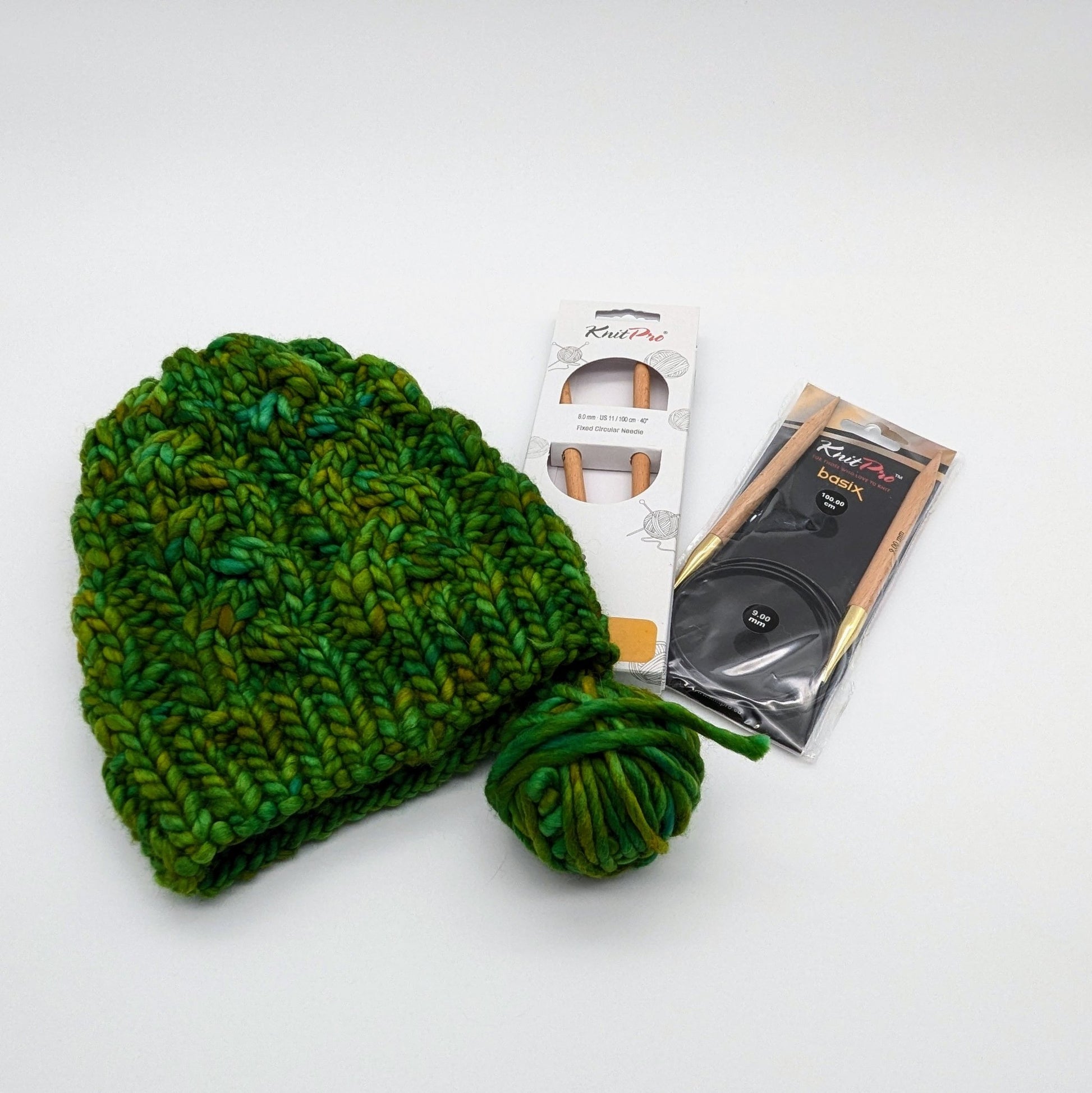 Biggie Braids Beanie kit - WoolAnn