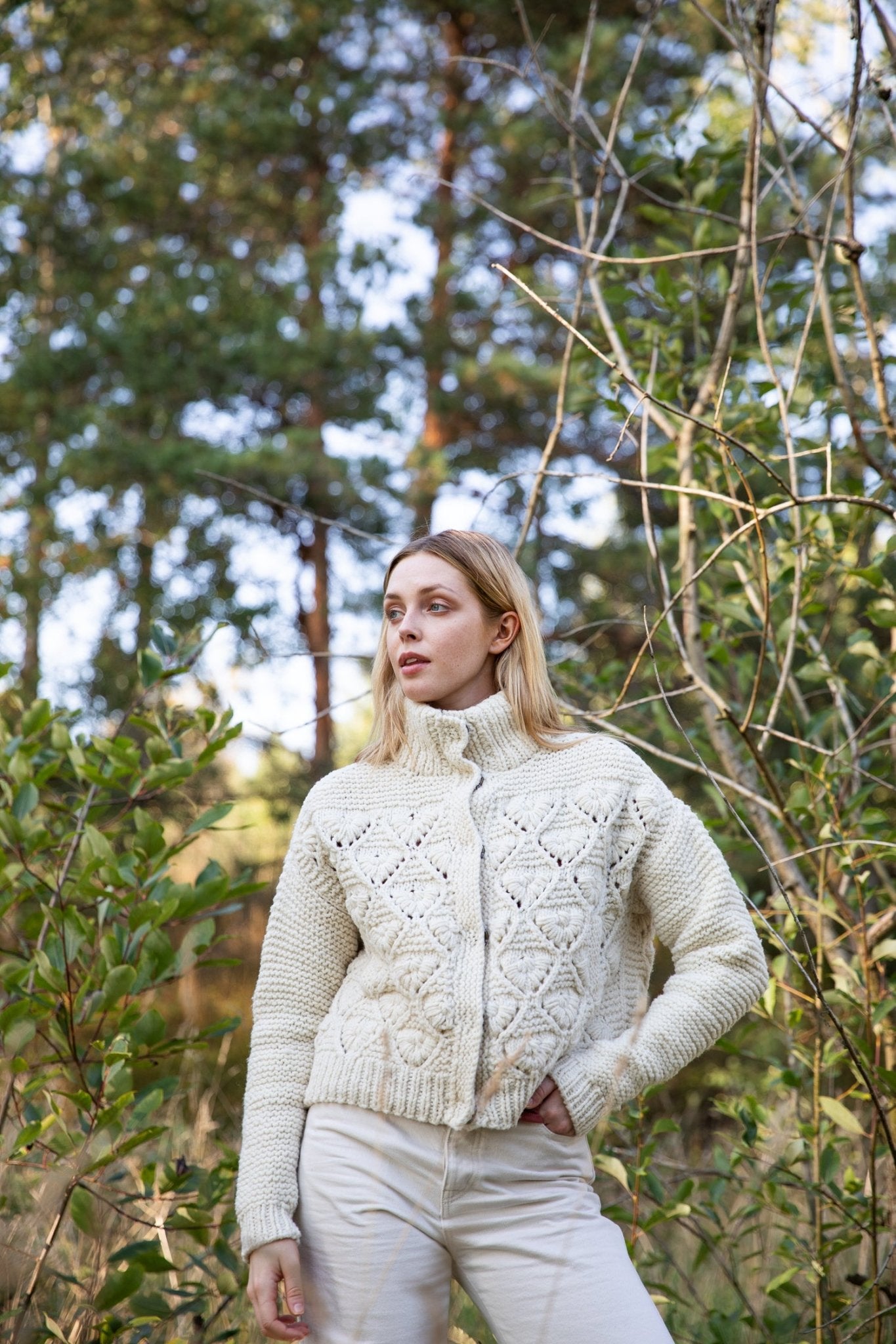 Laine Publishing - 52 Weeks of Chunky Knits - WoolAnn