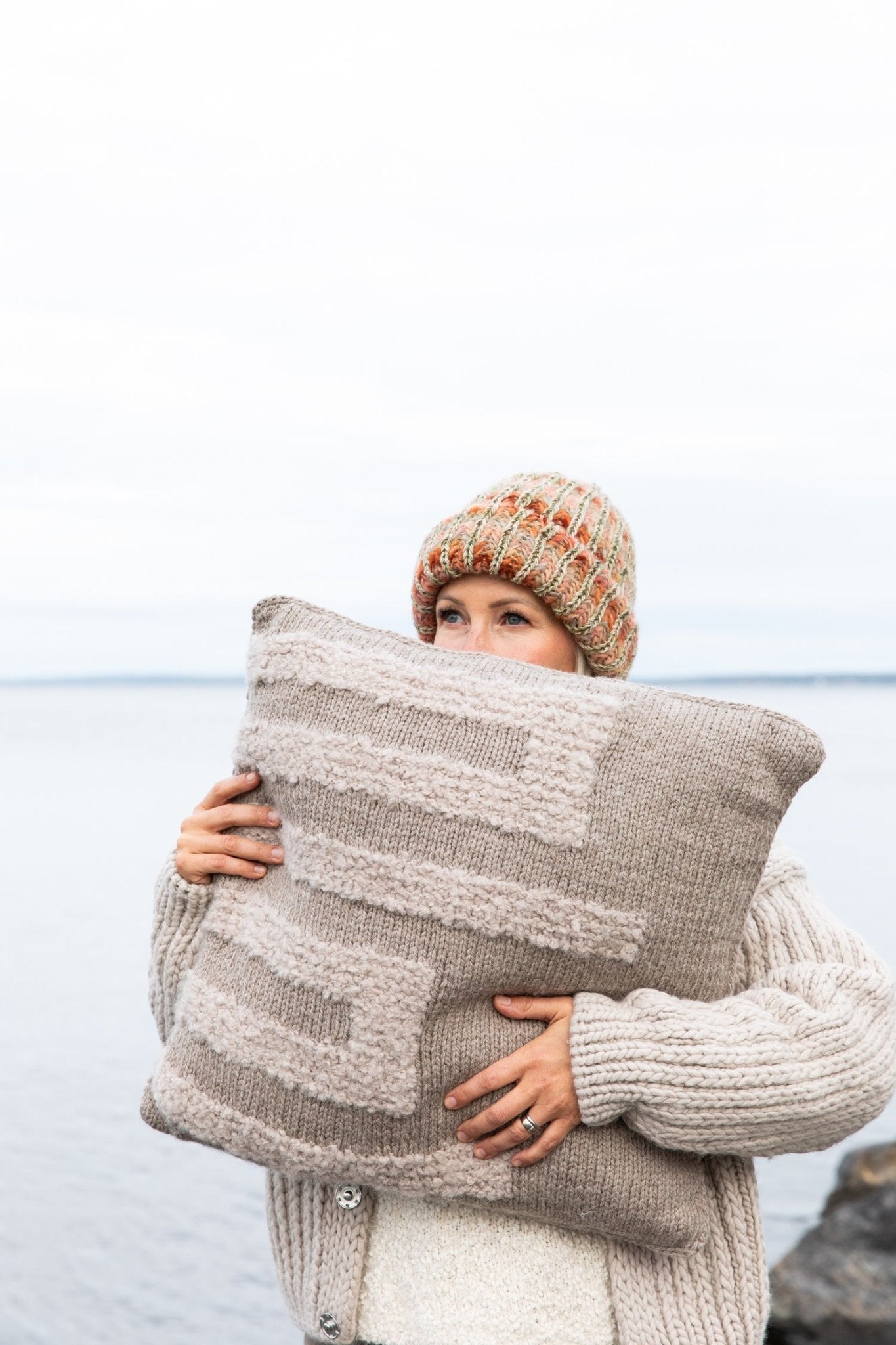 Laine Publishing - 52 Weeks of Chunky Knits - WoolAnn