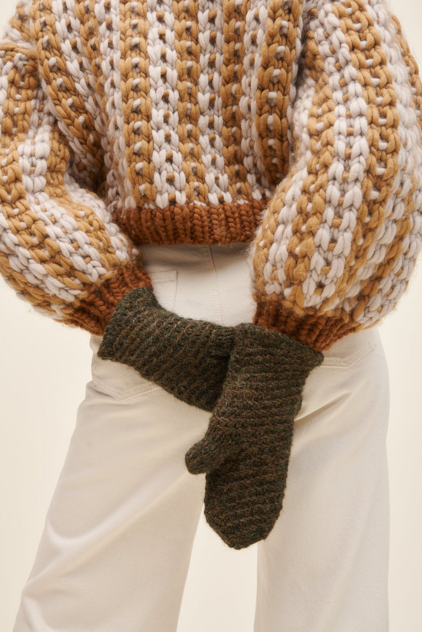 Laine Publishing - 52 Weeks of Chunky Knits - WoolAnn