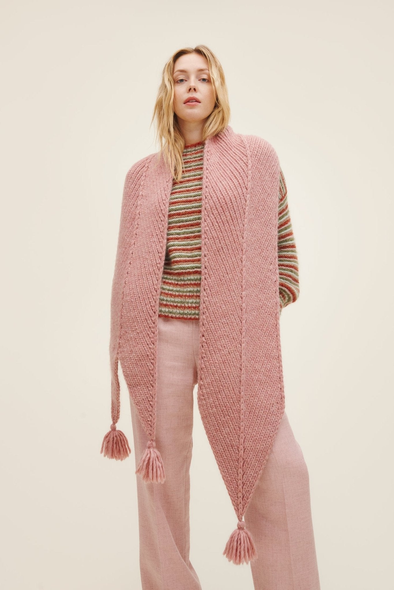 Laine Publishing - 52 Weeks of Chunky Knits - WoolAnn